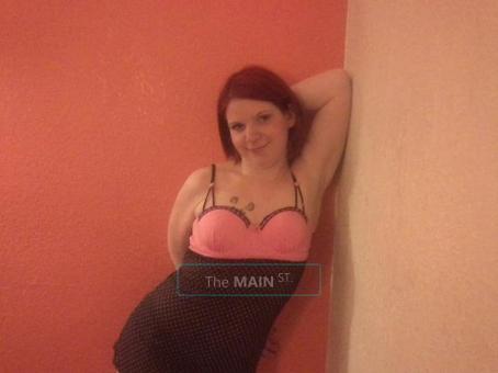 Tantric ,erotic, and nuro bodyslides....i offer and am the best in call/ out call, 23