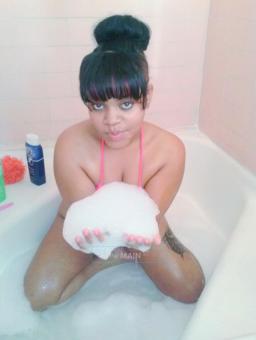 %% HELLO (: Im Lola and i love having fun and thinking outside the box :p %%*, 21