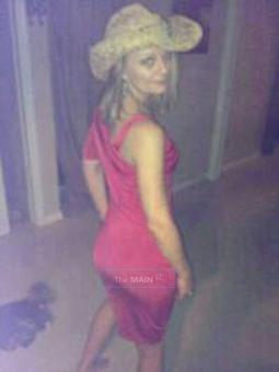 BEST LADIES IN TOWN! Come See For Yourself! FREE ROOM & NO TIPPING!