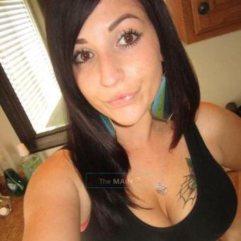 *Miss Vanessa Poison* { Dont miss out!!! } Ask about specials., 23