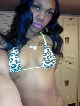 Come enjoy chocolate Tia this morning b4 work, 19
