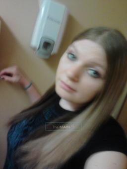 ***BeAuTiFuL BlOnDe BoMbShEll*** MoThEr DaY SpEcIaLs***, 23
