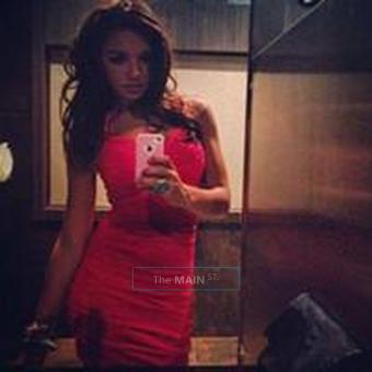 HOT and VIBRENT SeXy Brunette Awaits you!! StuNNing!!