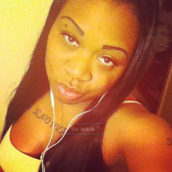 Sexi Carmel, 24