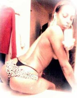 //**Freshly waxed Ebony Queen**\\, 18