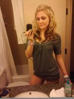 > > > Lo0k wHos bAcK. . .eVerYoNes fAvoRitE bLoNde bOmBsHeLL. . . doNt Mis$ mE aGaiN! ! ! < <