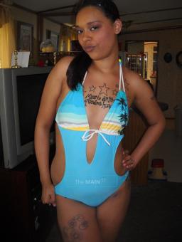 ~*sexy,fun,wild biracial beauty*~ alyssa is back in action