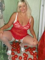Waiting for you from 2 pm 9 . Agata. 786-508, 14