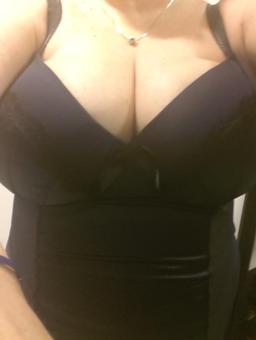 BRITISH Voluptious PROSTATE Massage Therapist Visiting MarchÂ¸.â€¢Â´ (Â¸.â€¢` * Â¸.â€¢;, 39
