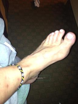 @ last a ReAl woman, genuine mIlF!! 38D, cUrVEY 5"10 , intelligent , sweet, mature, iNdEpEdeNT:), 46
