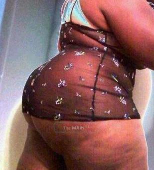 Big Booty Super Thick 54 in juicy booty, 25