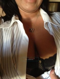 **Nikki..Classy Older Woman**, 38