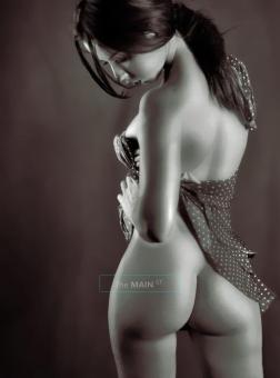 Hungarian Model Available for Body Rub session, 21