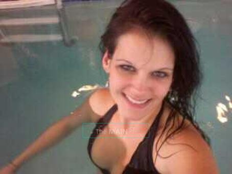 Call US now Georgous females or males are waiting, 23