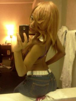Very Seductivee Buttons And Crazy Erotic Applee, 21