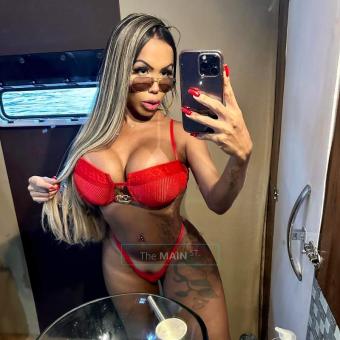 EAST NEW YORK ?? HUNG BRAZIL BARBIE ?????? 10in Party girl, 24