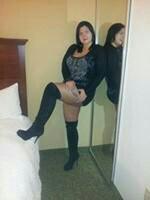 Let this Sexy mature brunette pamper you, 31