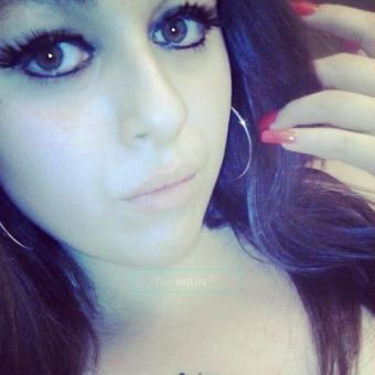 sExY tHiCk WhiTe GiRl ViSiTinG fRm CaLiFoRniA... Make uWOW, 18