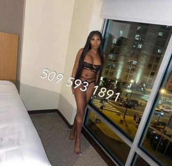 HUNG BRICKHARD SHEMALE WAITING 2SHOOT A MASSIVE LOAD!!, 22
