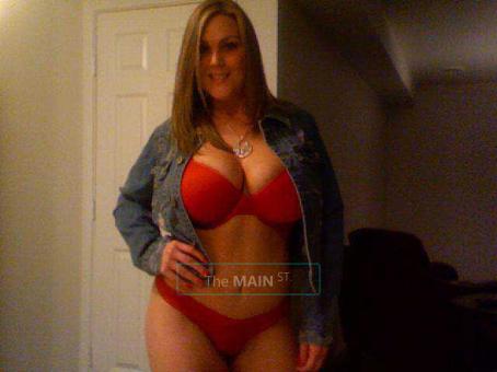 Visiting WEDNESDAY 17th * Busty ( EROTIC Full Body Play) ~â™¥~ With lots of ON CONTACTâ™¥ BODYSURFIN