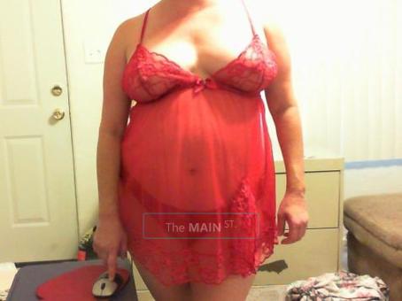 MATURE VIXEN with Real Boobies, 43