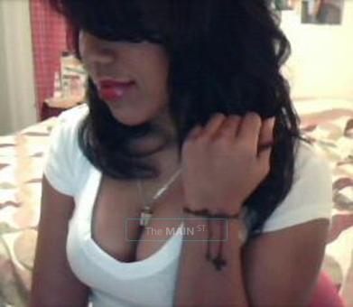 Specials>> Multi-racial princess, 19