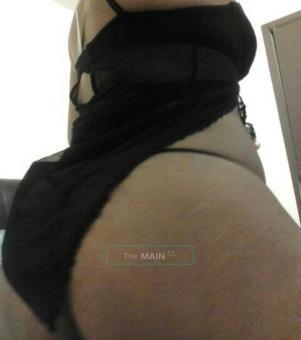 NEW to the area GENTLEMEN ONLY miss Cinderella, 25