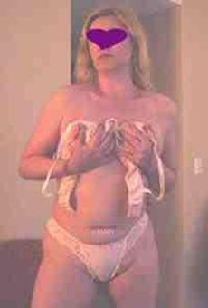 Classy, Busty, Mature and Discreet In/out, 38