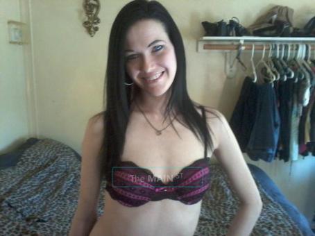 Sexy model looking for your company gentalman, 23