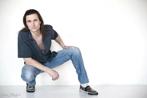 straight male companion/escort for females, 39