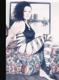 ONCE IN A LIFETIME ?? OPPORTUNITY.. 2 YES TWO SADISTIC MISTRESS'S, 33