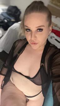 ??Thick and Beautiful TS Lola Diamond Ready to play in LANSING??, 24