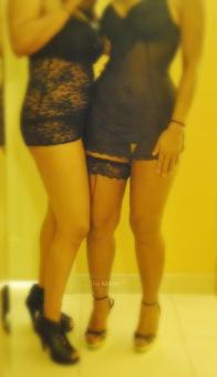 NEWðŸ‘¯ðŸ‘¯4 Hands by 2 Exotic Busty V.I.P Playmates *NEWðŸ‘¯ðŸ‘¯, 21