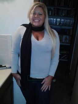 looking for a hot blonde to hook up with?, 25
