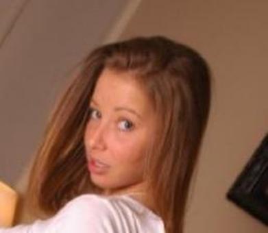 Spend your night with me ðŸŒ™â­? Beautiful, energetic brunette, 24