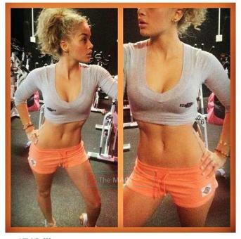 blonde haird green eyed beauty visiting. Show me a good time !, 20