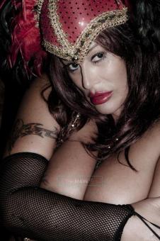 VISITING SUPER Busty Cougar Huge Booty Luscious Lips Hips that dont lie CALL 917 256 1116 NO TEXT, 46