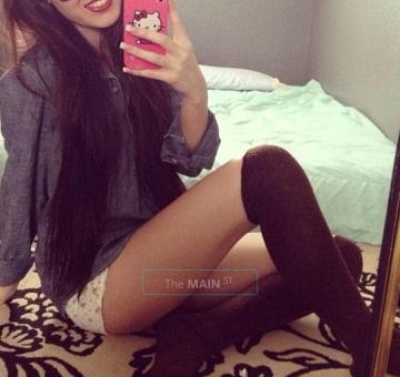 DeMand me Spoil Me *im yours* NOW PRE BOOKING inquire through email VERY DISCReeT, 19