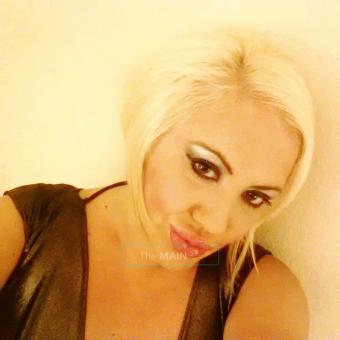 Sensual Massage by a Stunning Blonde Bombshell, 35
