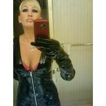 89$ SIN CITYS Favorite COUGAR back IN TOWN Hot & Ready! i GOT HOT PINK & KURVES FOR YOU!come C, 39