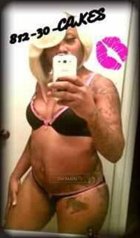 SExY az H3LL+ CaRaMeL SkiN+ UnDeniaBle BeAuTy+ TaTTed wita CuTe B0oTy= **CAkES, 26