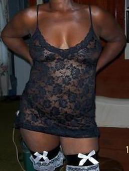 Sexy Mature Female here (NUDE RUBDOWNS), 48