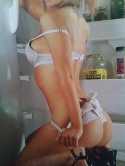 Everyday diferent latinas, 24
