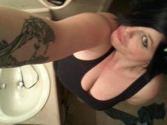 whats up girls and guys...