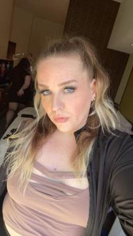 ??Thick and Beautiful TS Lola Diamond Ready to play in LANSING??, 24