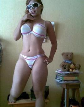 STUNNING latina blonde all day !!!, 21