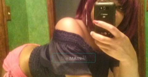 My COCO skin. My beautiful SMILE. My hot BODY My sensual TOUCH. HOTT!!, 29