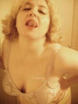 H0T White BBW Use Hands Rub You Everywhere. K!ss Those Aches Away. Ana1 B10w Your Mind. 2l6-252-5OOO, 28
