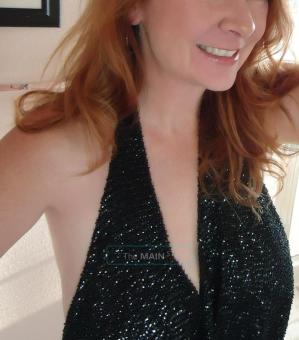 Beautiful Redhead *Formal Bodywork Background* High End Discretion, 39