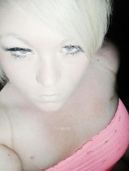 :) SEXY BLONDE .... :) Theres only ONE way when you want it done RIGHT!!, 23